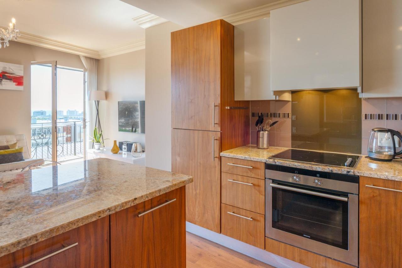 Cape Royale I Whosting Apartment Cape Town Luaran gambar